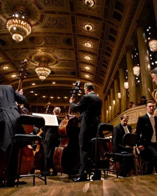 Dallas Symphony Orchestra: Family Holidays with the DSO